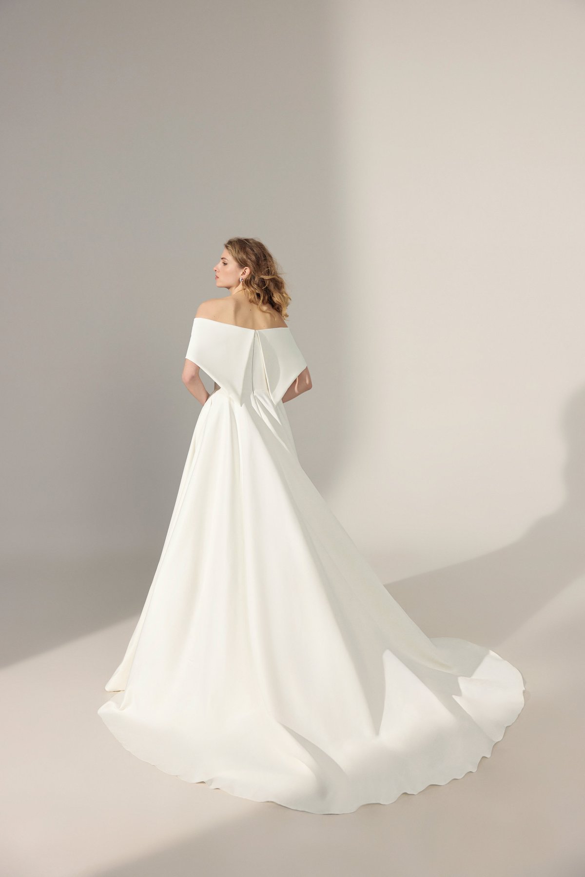 A-linje brudekjole off shoulder Julie