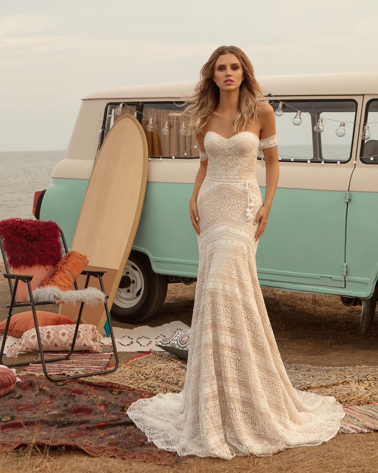 Boho stil, vintage brudekjole brunlig farve – Italienske brudekjoler, brudekjoler i Taastrup – dansk butik ved København