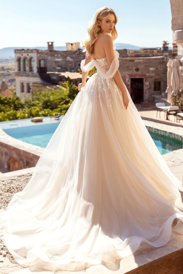 Belle Elly elegant sexet brudekjole