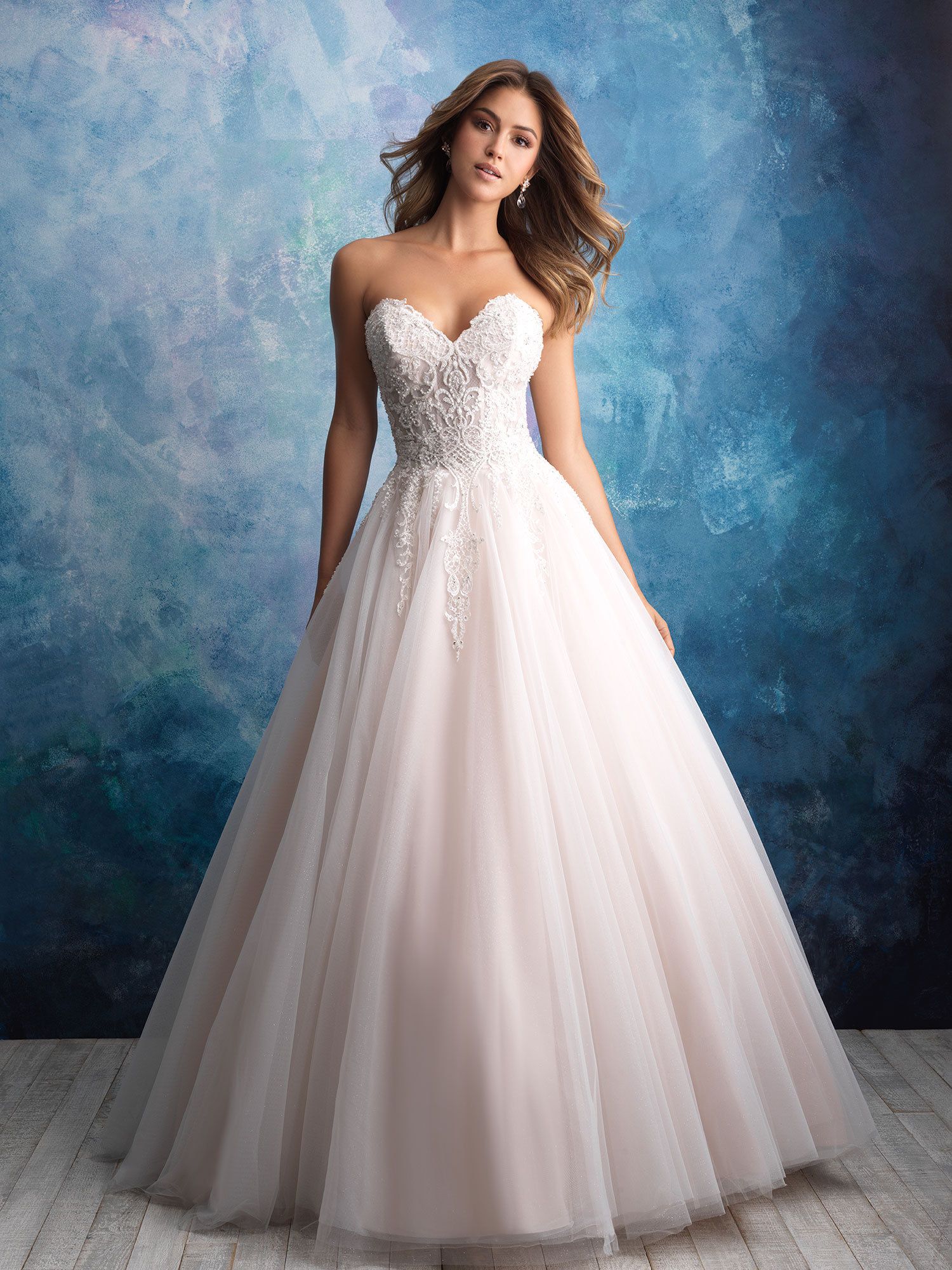 Allure A line diamonds – Exclusive Brudekjoler, brudekjoler i Nordsjælland – dansk butik