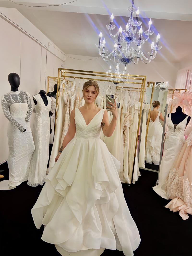 Dybbel brudekjole – Prinsesse brudekjole, brudekjoler i Nordsjælland – dansk butik