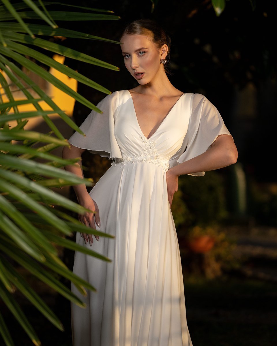 Donna A-line brudekjole i chiffon med flagreærmer